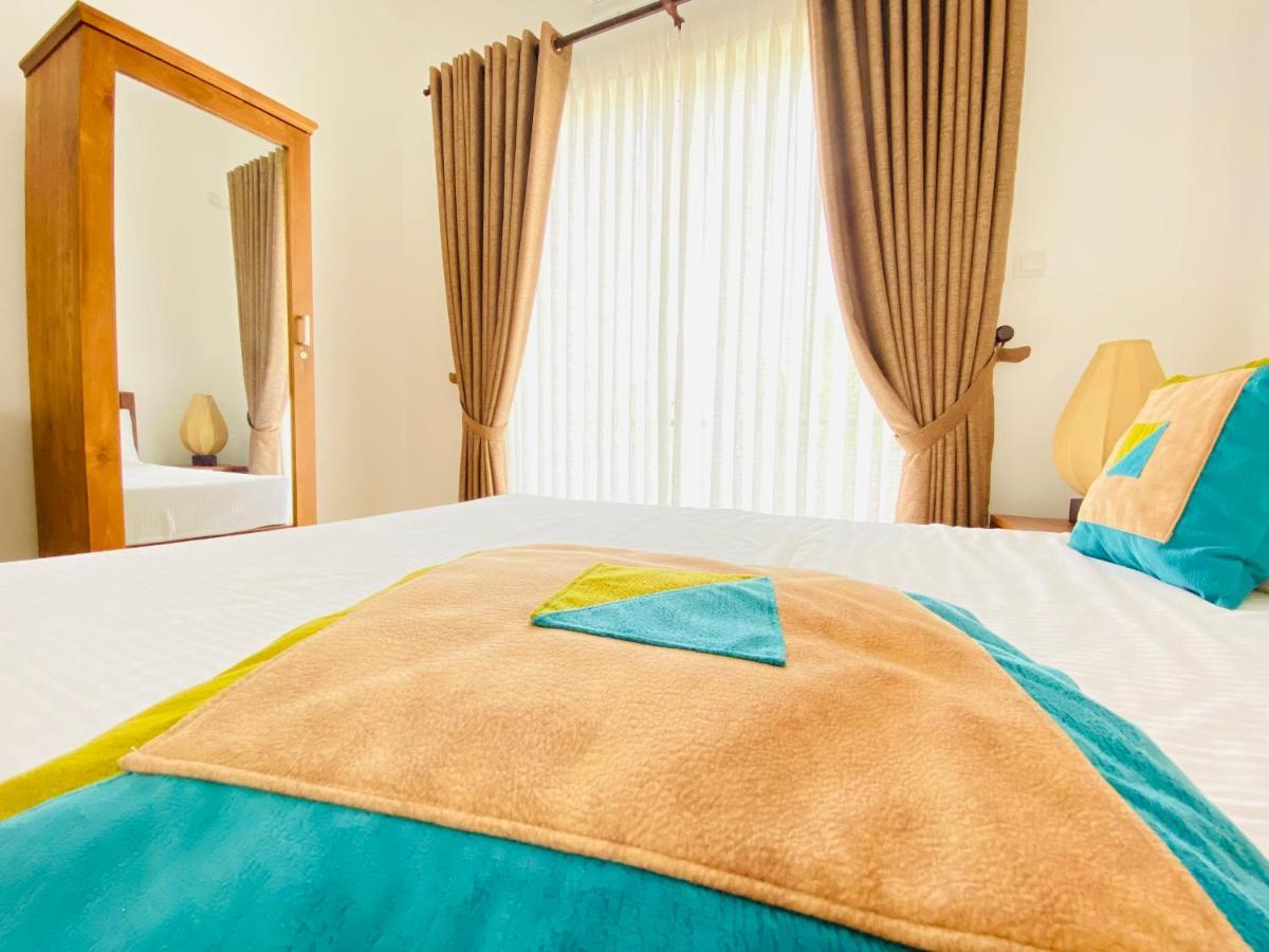 Srimadis Villa Near Airport - Negombo Exteriör bild