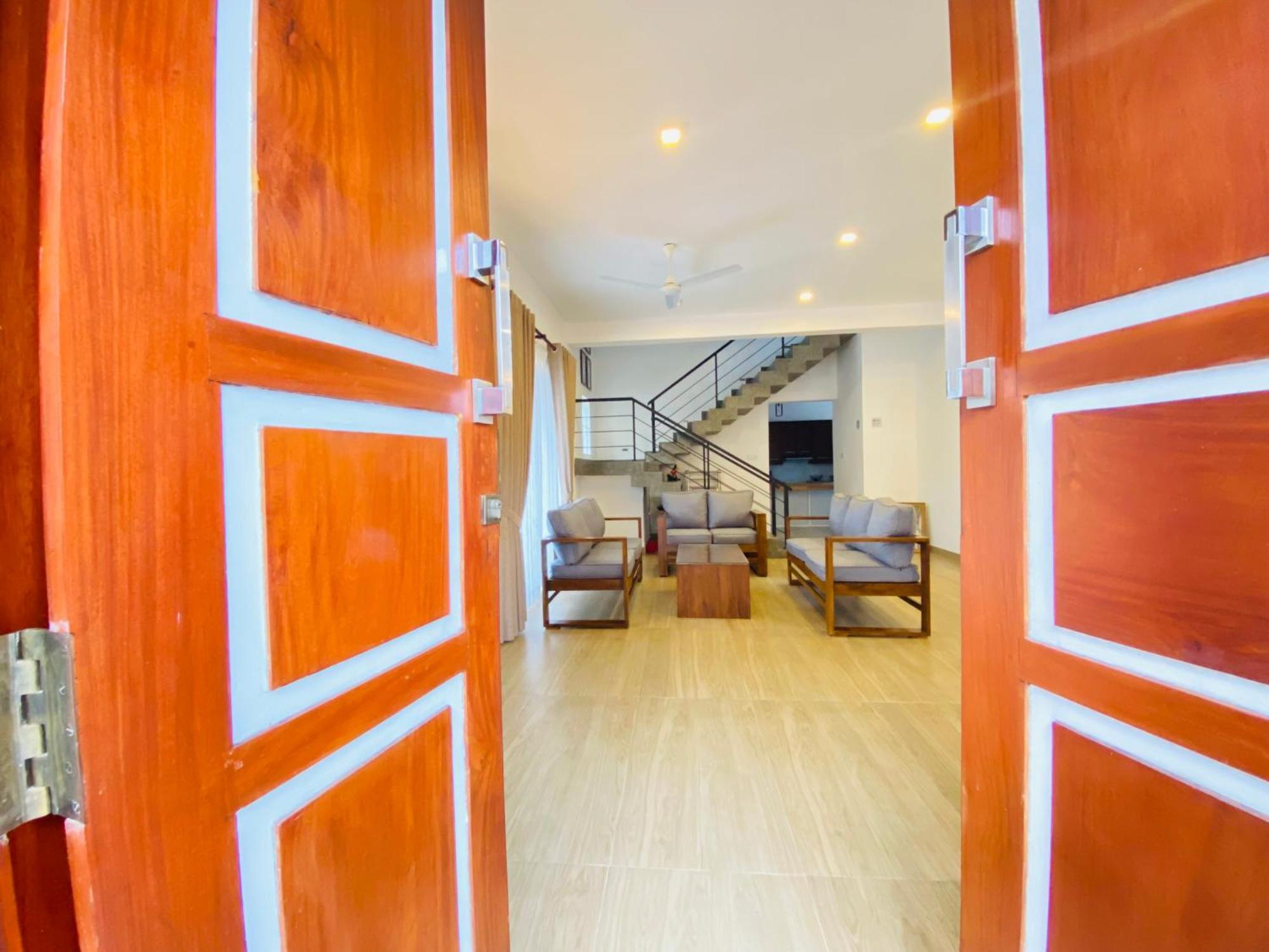 Srimadis Villa Near Airport - Negombo Exteriör bild